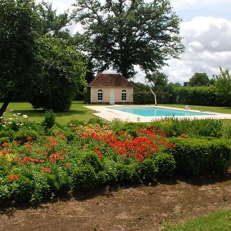 Maresché Petite Maison De Campagne Avec Piscine Chauffee, Tennis Et Nombreuses Activites Pour Tous! - Fr-1-410-270 빌라 외부 사진