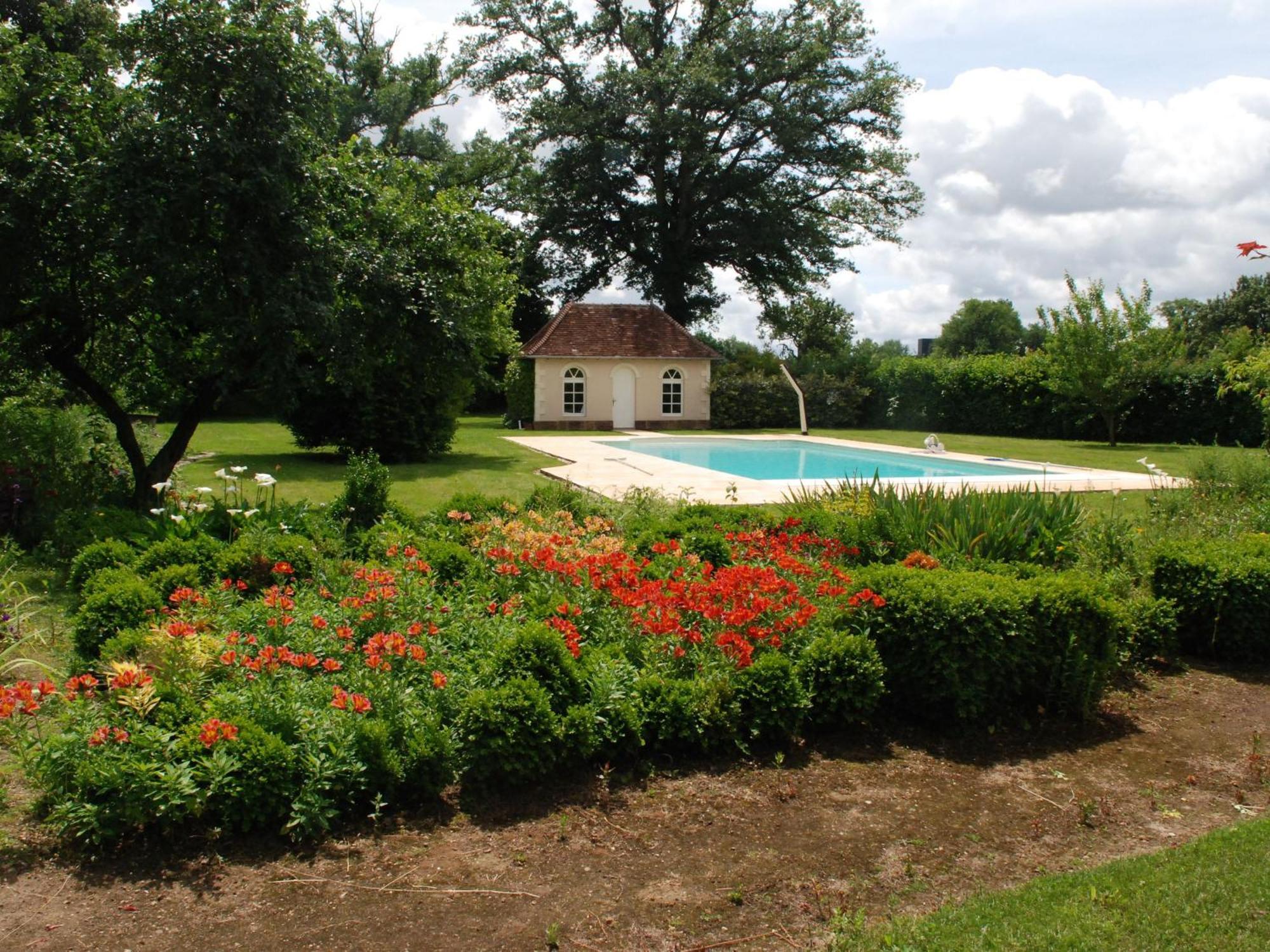 Maresché Petite Maison De Campagne Avec Piscine Chauffee, Tennis Et Nombreuses Activites Pour Tous! - Fr-1-410-270 빌라 외부 사진